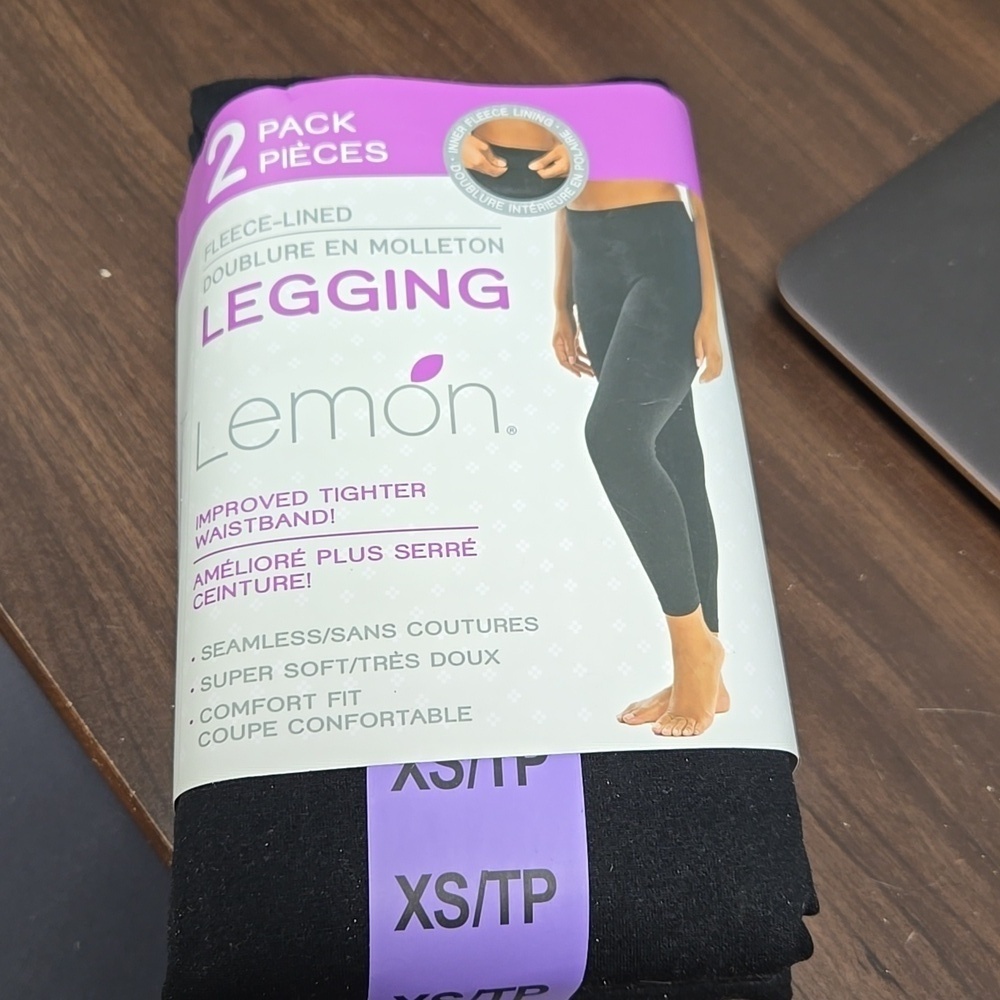 Lemon Size XS Black Fleece Lined Seamless High Waisted Leggings